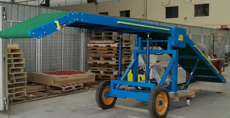 裝車(chē)皮帶輸送機(jī).jpg 裝車(chē)皮帶輸送機(jī).jpg