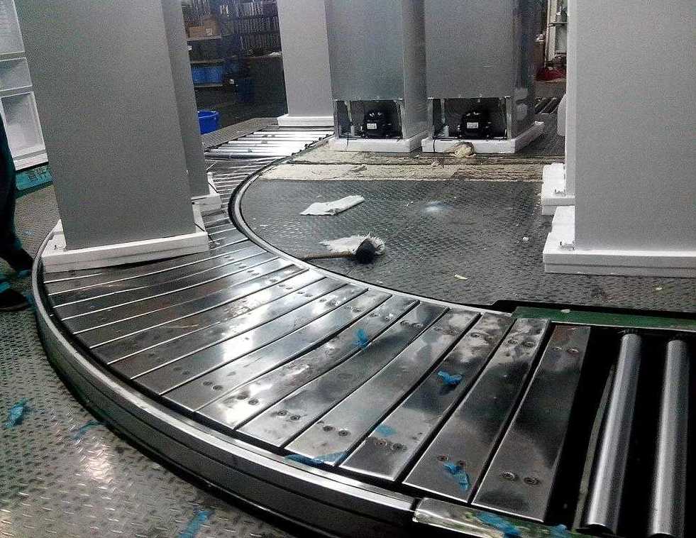 板鏈輸送線.jpg 板鏈輸送線.jpg