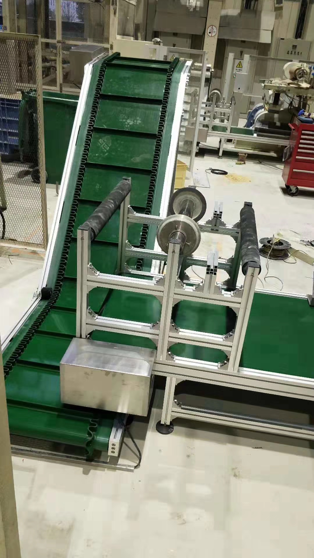 擋板內蒙古皮帶輸送機.jpg